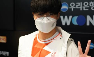 身份存在矛 身份存在矛